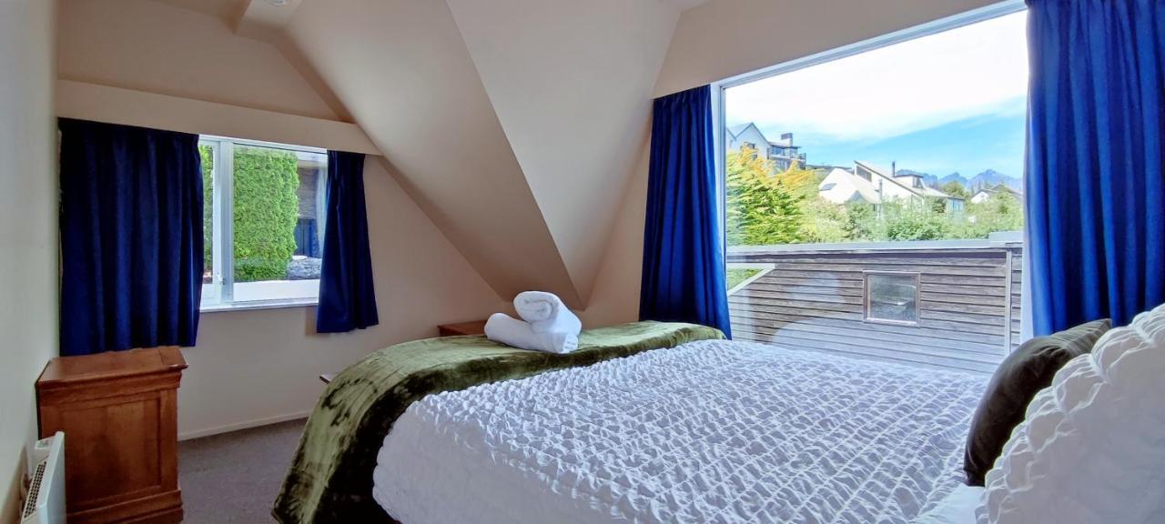 Spacious Home With Awesome Lake Views Queenstown Luaran gambar