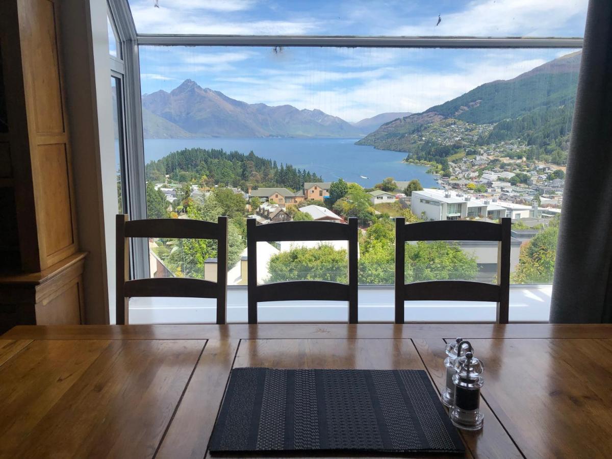 Spacious Home With Awesome Lake Views Queenstown Luaran gambar